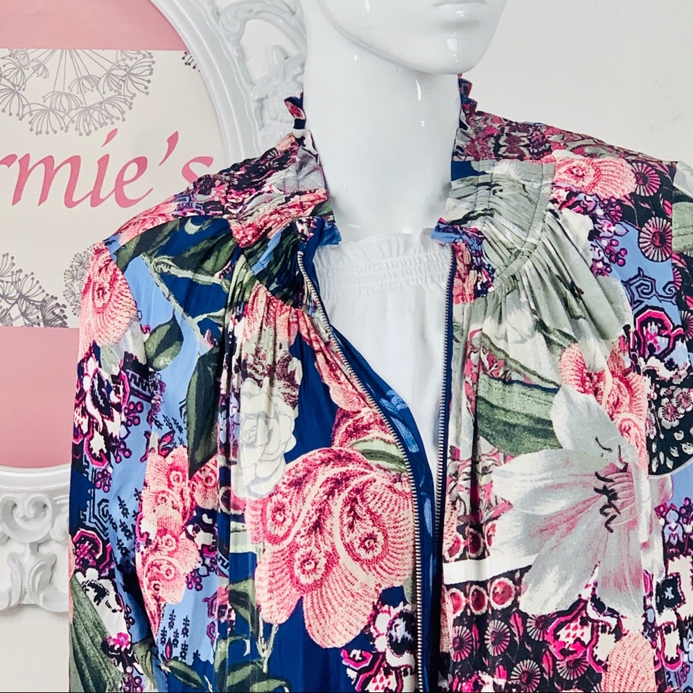 Reversible Floral Bomber Style Light Weight Jacket - Picture 5 of 8
